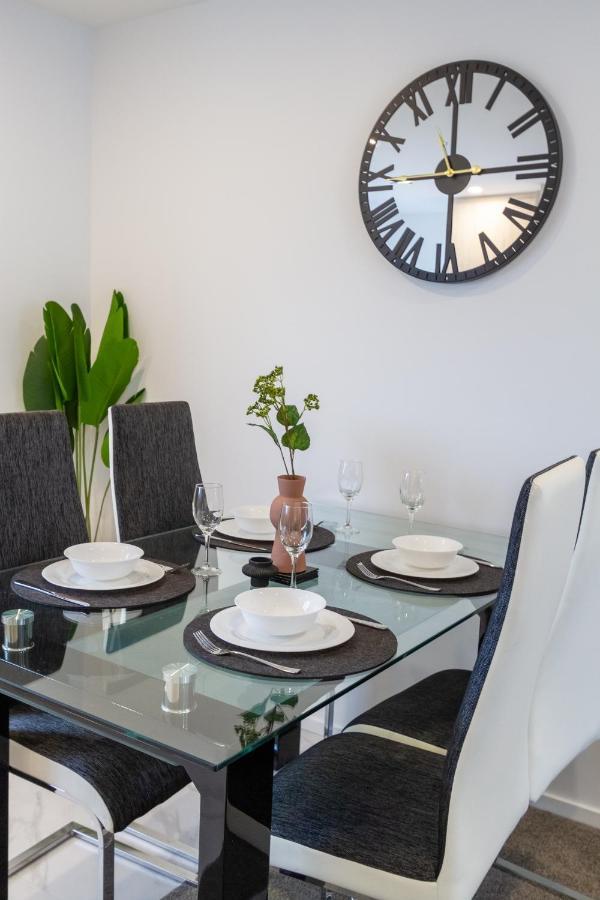 شقة Tuam Street Treasure- 2 Bed 2 Bath كريستتشيرش المظهر الخارجي الصورة